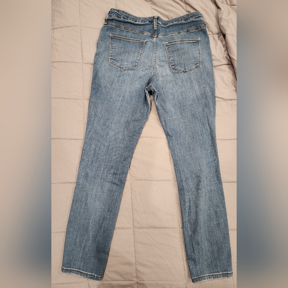 Universal Thread Jeans - Picture 2 of 3